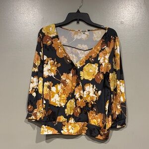 Gimmicks by BKE Floral Wrap Blouse - Black and Gold